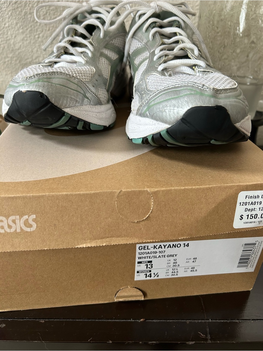 USED Gel-Kayano 14
Size 13
In great condition! - Picture 5 of 16